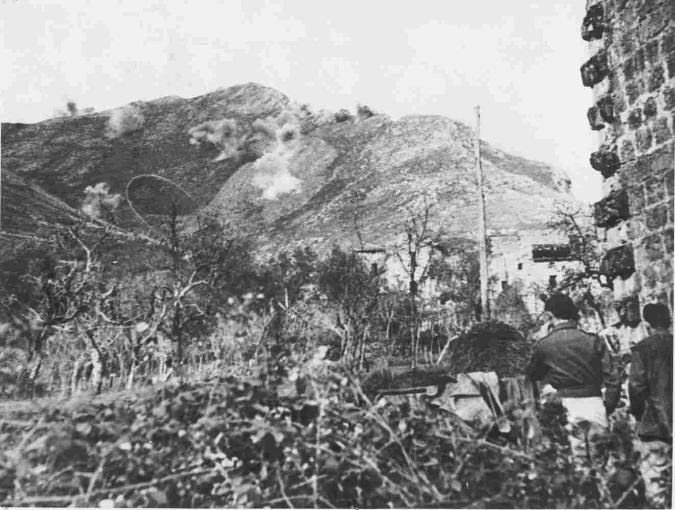 MT. CAMINO   GERMAN MORTARS 