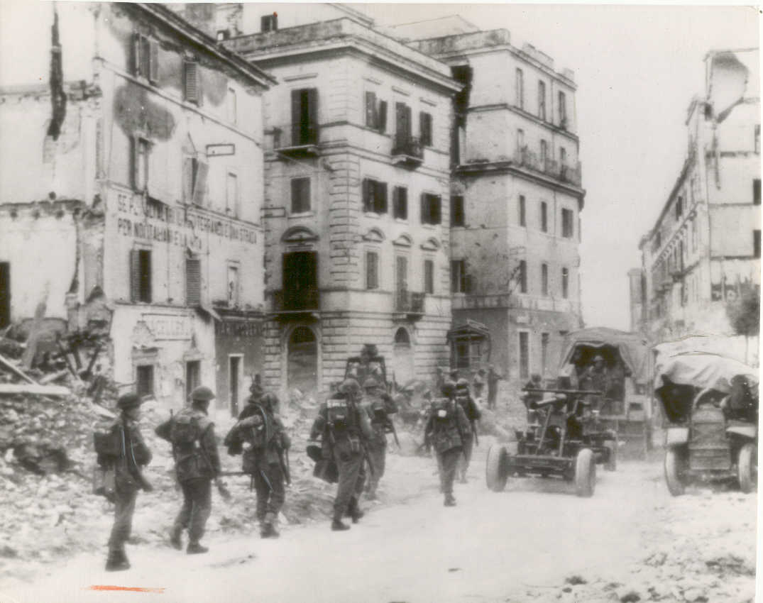 BRITISH TROOPS   ANZIO